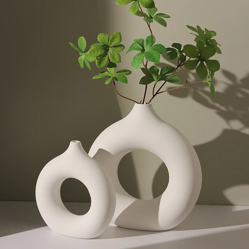 Vase décoratif en cercle