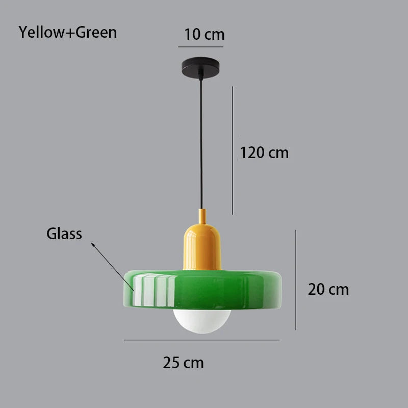 Lampe suspendue contemporaine.